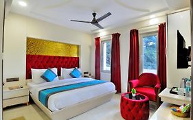 Hotel Delhi Fab 3*